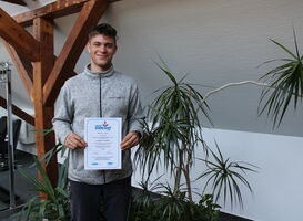 Derik Bartel sichert sich beim Bezirkswettbewerb Jugend schweißt den 1. Platz in der Kategorie E-Hand